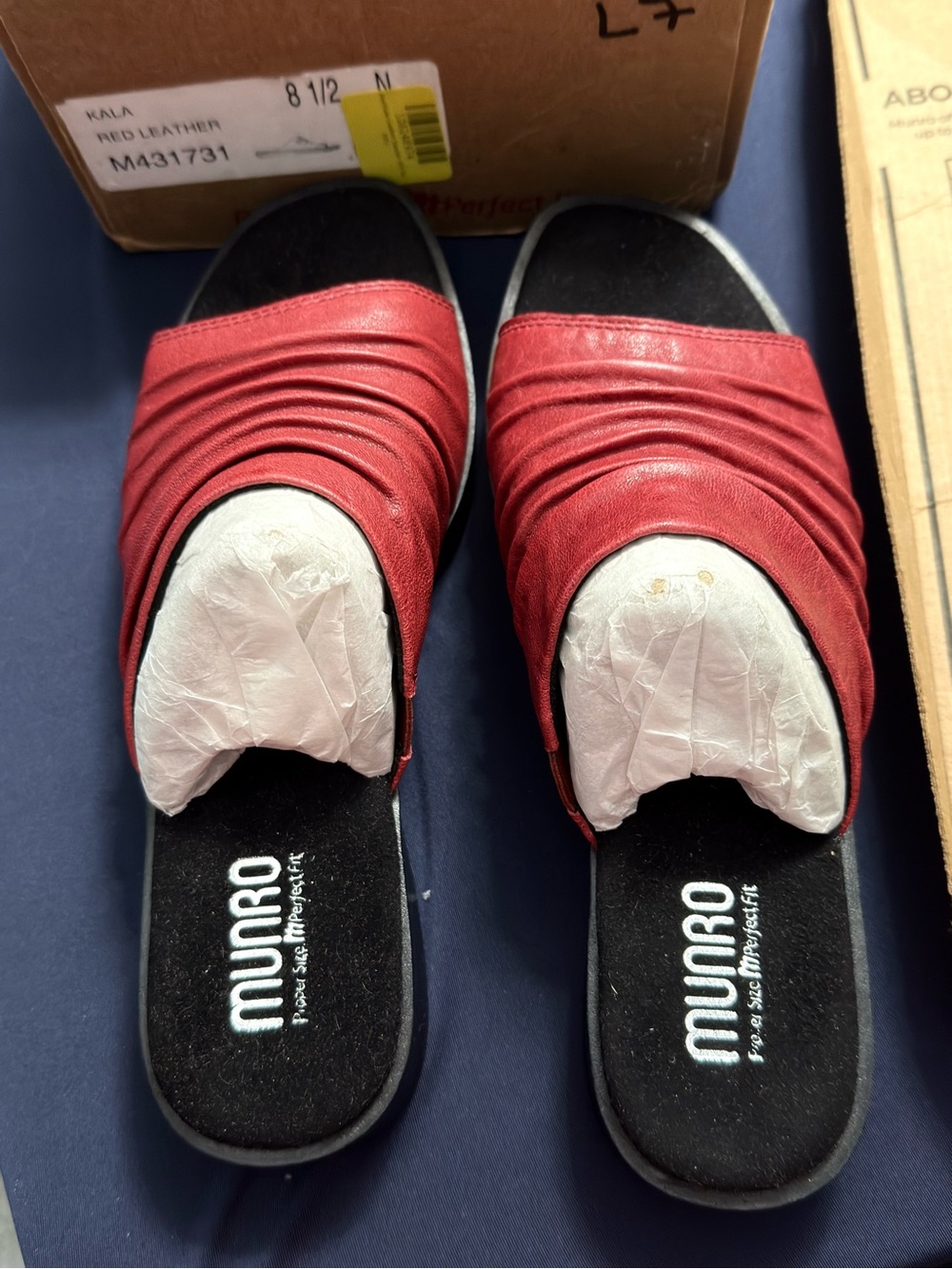 Kala Munro Red Ruched Leather Sandals 8.5 N